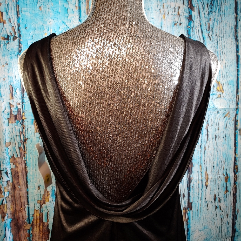 🔥👉Alyn Paige Black Satin Bell dress